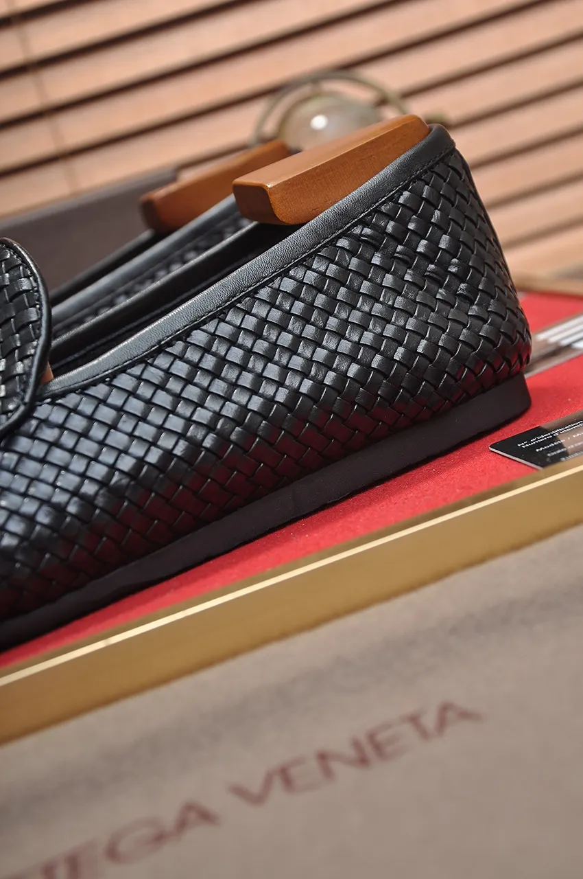 Men's shoes 💰600💶 [Botteg Venetta (BV)] (wallet shoes) exclusive new model official website new model The upper is made of high-quality top calfskin. Delicate feel and flowing luxurious texture. Tailored for refined men to create a noble aura. Detailed and regular Mark hand-stitching. Smooth lines. Full cowhide lining, comfortable to wash off sweat. 38-44